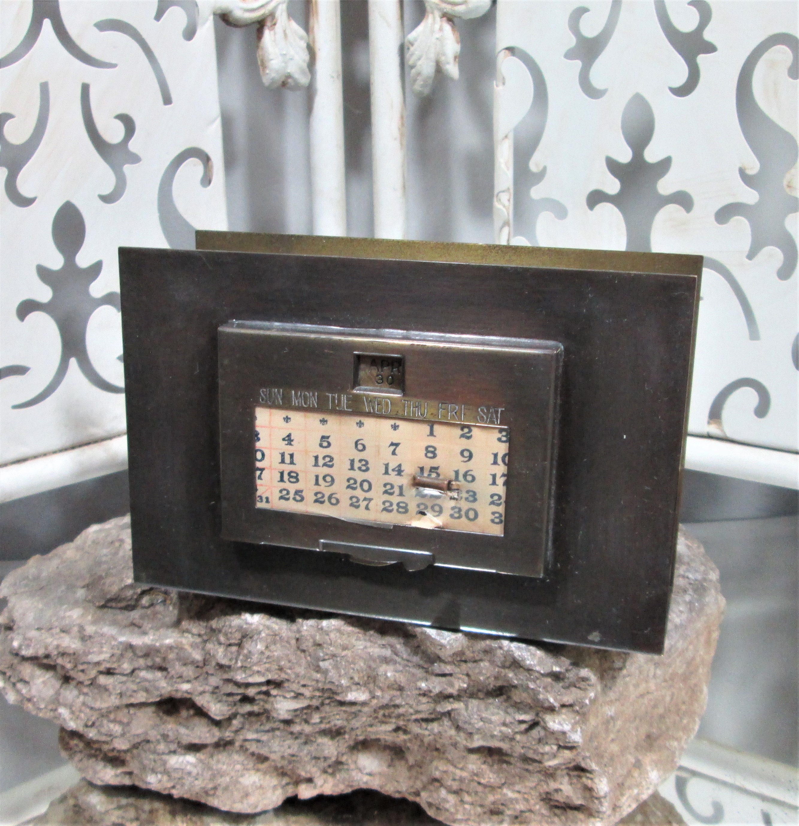 Vintage 1930's Bronze Metal Desk Calendar - Etsy