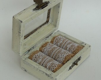 Rustic Ring Box Glass Lid Personalized ring Box Glass Window Cottage Chic Box Burlap Wedding Ring Bearer Box