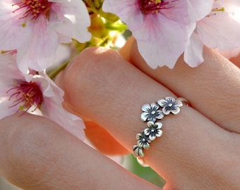 Sakura ring Sterling silver sakura ring Cherry blossom ring Flower ring Sakura silver ring Spring flowers ring Botanical ring Floral jewelry