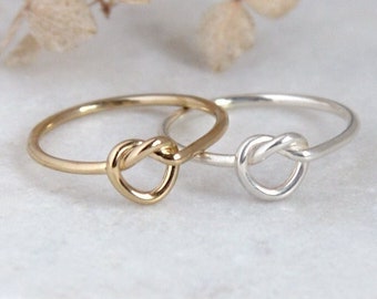 Set of two best friends rings in sterling silver and gold plated sterling silver, 2 Friendship knot rings Sisters rings Jewelry by KatStudio