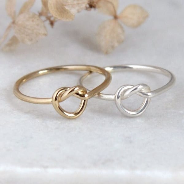 Set of two best friends rings in sterling silver and gold plated sterling silver, 2 Friendship knot rings Sisters rings Jewelry by KatStudio