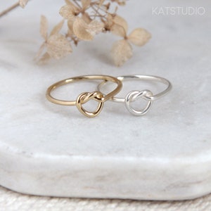 2 Friendship knot rings Set of two best friends rings bridesmaid ring Recycled sterling silver 925 Jewelry by Katstudio Bild 5