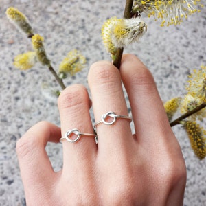 2 Friendship knot rings Set of two best friends rings bridesmaid ring Recycled sterling silver 925 Jewelry by Katstudio image 2
