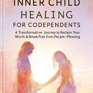Może przedstawiać: Okładka książki zatytułowana "30-Day Inner Child Healing for Codependents". Okładka zawiera abstrakcyjną ilustrację w ciepłych odcieniach pomarańczu, różu i żółci. Widoczny jest również tekst "A Transformative Journey to Reclaim Your Worth & Break Free from People-Pleasing".