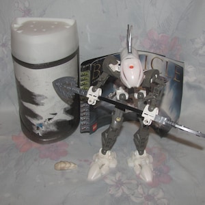 2003 Lego Bionicle Set 8588 Rahkshi Kurahk Complete, Container, Instructions with Wear
