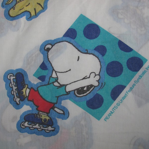 Vintage Peanuts Twin Flat Bed Sheet - Snoopy, Woodstock on Roller Skates, Inline Skates, Rollerblading - Skating, Sports Sheet