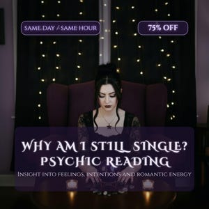 Könnte beinhalten: Eine Person mit dunklem Haar in einem schwarzen Oberteil mit Spitzenärmeln vor einer Kristallkugel. Text: SAME DAY / SAME HOUR, 75% OFF, WHY AM I STILL SINGLE? PSYCHIC READING, INSIGHT INTO FEELINGS, INTENTIONS AND ROMANTIC ENERGY.