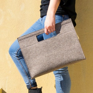 Sac à main en feutre gris naturel feutre 100% laine sac en feutre sac à main gris fait à la main fabriqué en Italie image 1