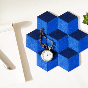 Small table mat - blue - wool felt - wool felt mat - stylish table mat - handmade - made in Italy