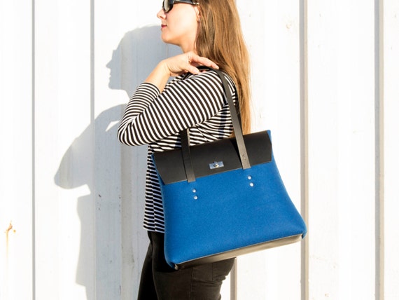 35% OFF Felt and leather large SHOULDER BAG - blue and black - leather straps - tote bag - wool felt - made in Italy