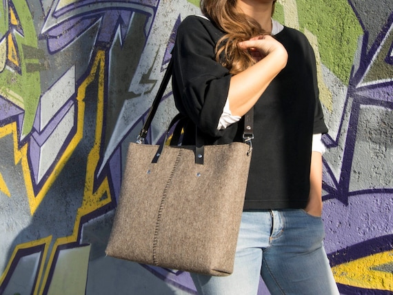 Wool felt HANDBAG - natural gray - made in Italy