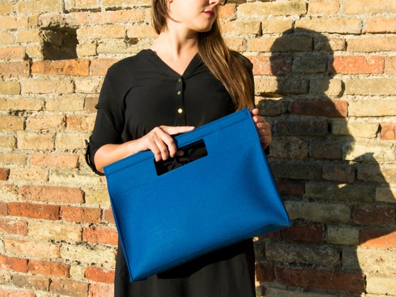 Felt HANDBAG - deep blue - made in Italy