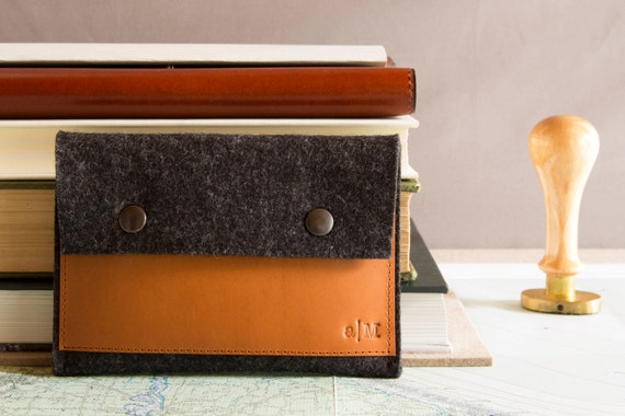 Felt and leather PASSPORT WALLET - charcoal and tan - made in Italy