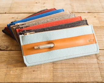 Felt and leather PENCIL CASE - ice blue and tan - pen holder - wool felt - handmade - made in Italy