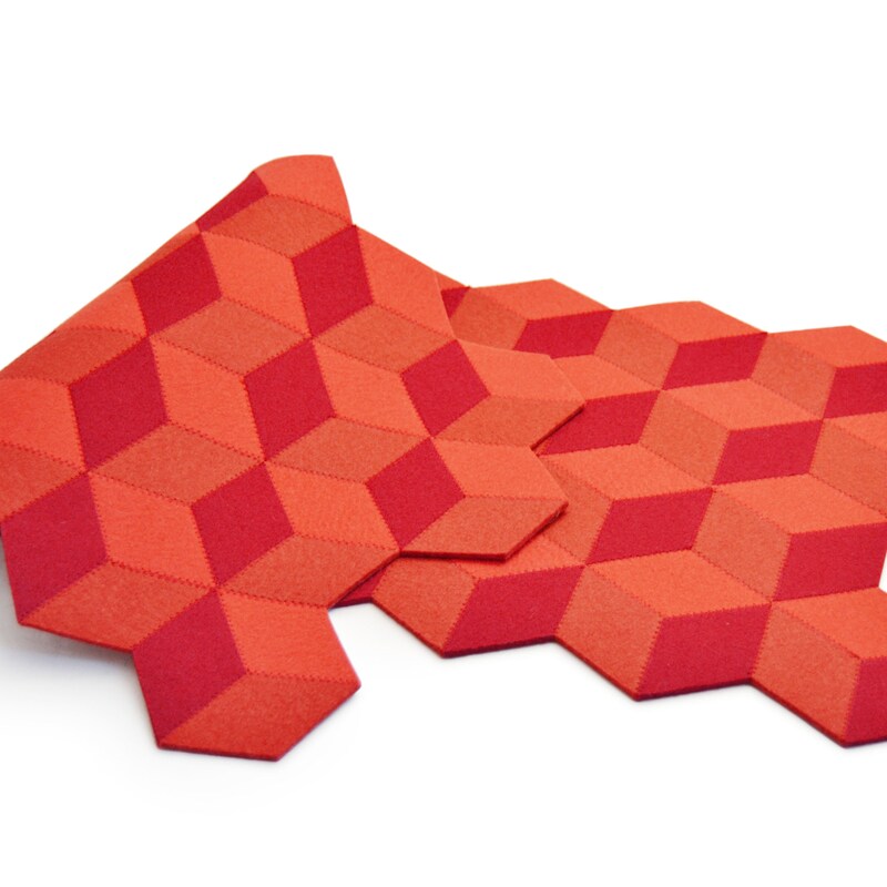 Felt Ball Table Runner