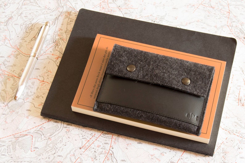 Felt and leather PASSPORT WALLET charcoal and black passport case made in Italy wool felt handmade