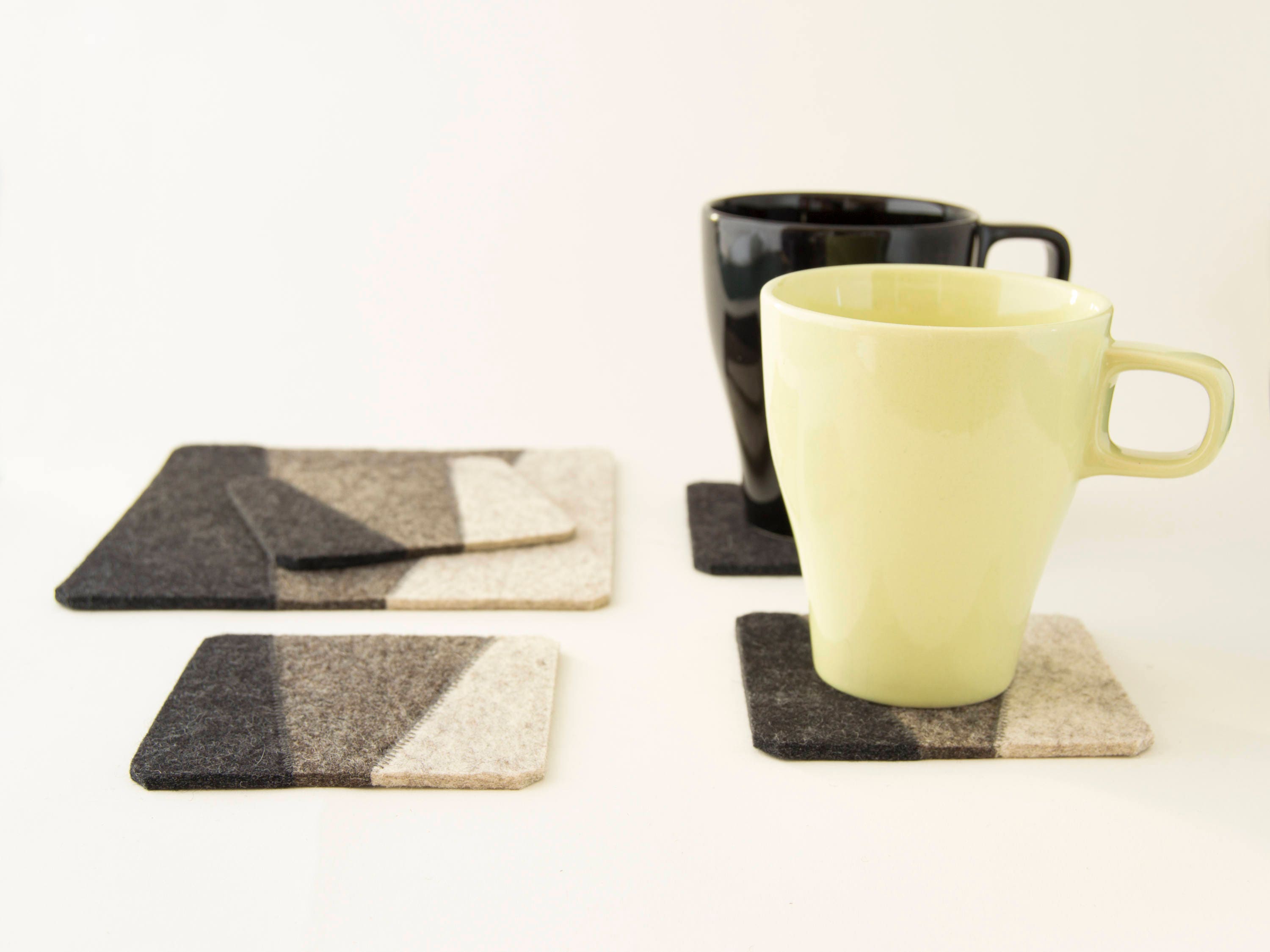 Set of felt coasters / square coasters / grey / grey coasters / modern