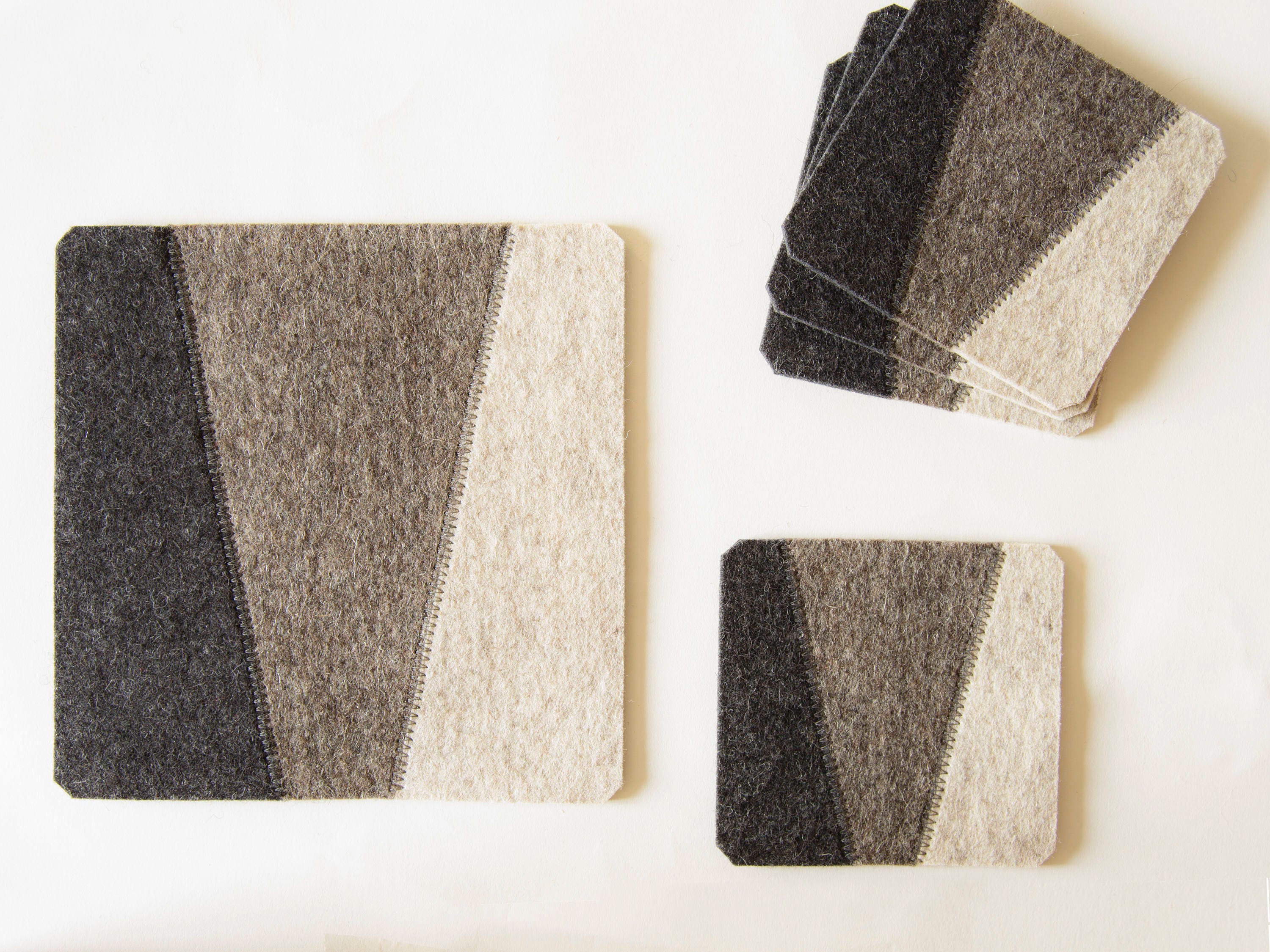 Set of felt coasters / square coasters / grey / grey coasters / modern