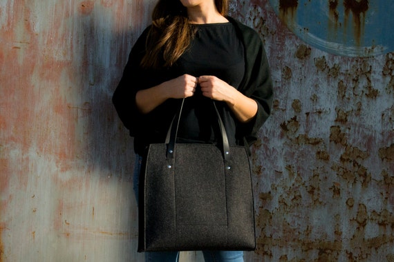 Wool felt LARGE TOTE with leather straps - charcoal - made in Italy