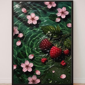 Può includere: Una stampa artistica da parete incorniciata che mostra una superficie d'acqua verde scuro con increspature e riflessi di luce. Diversi fiori di ciliegio rosa e petali sparsi galleggiano sull'acqua insieme a un grappolo di lamponi rossi e foglie.
