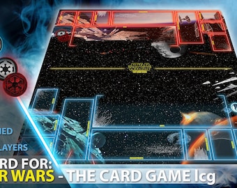以下が含まれることがあります： 2人用のスターウォーズをテーマにしたゲームボード。宇宙のシーンと象徴的な宇宙船が描かれています。「STAR WARS - THE CARD GAME Icg」の文字。青と赤のアクセントが特徴です。