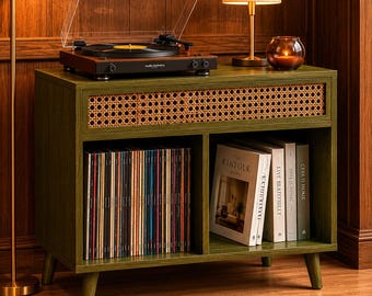 Plattenspieler-Schrank aus massivem Kiefernholz mit Aufbewahrungsbox für LPs, Schallplattenhalter aus Holz, Mid Century Modern Cane Plattenspieler-Schrank