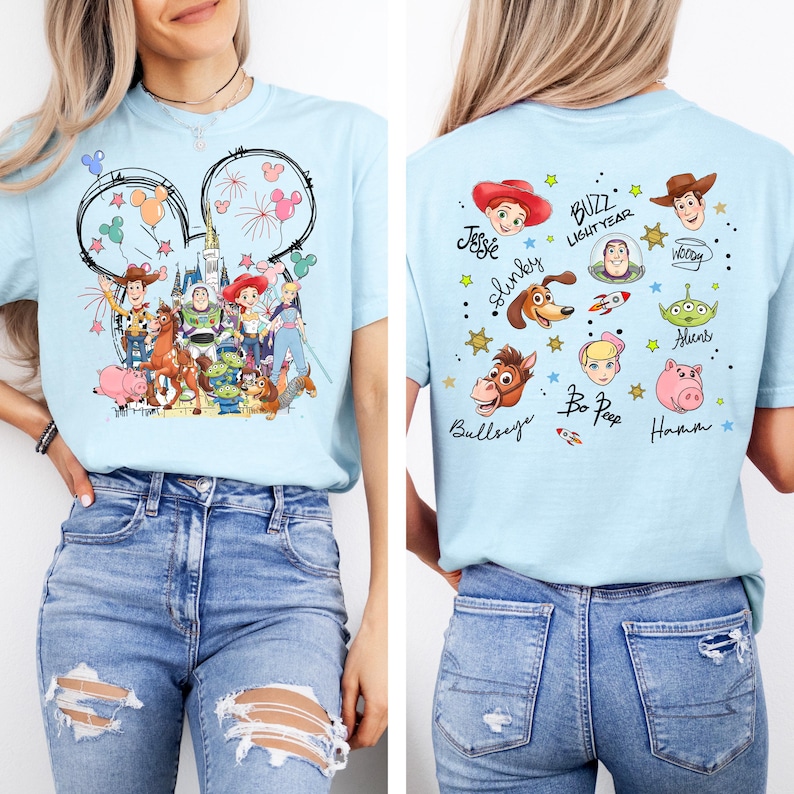 Comfort Colors® Toy Story-familjet-shirt, Toy Story-karaktärströja, Disneyland Crew-tröja, Woody och besättningstopp, Disney Toy Story-outfit bild 2