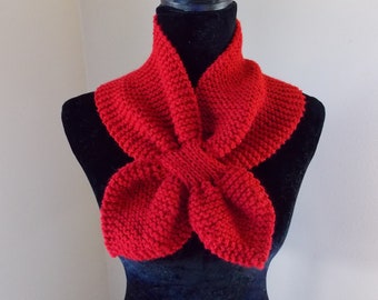 Red keyhole scarf, tomato red bow mini-scarf, hand knit heart to heart scarflet