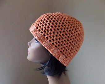 Peach crochet hat, light orange Juliet cap with daisy appliques on the edge, flower rim beanie