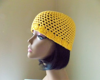 Yellow Juliet cap with daisies, women's cotton crochet beanie, flower child hat