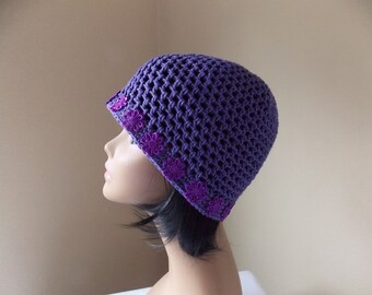 Purple crochet Juliet cap, royal purple flower hat with daisy appliques on the edge, grape colored flower rim beanie