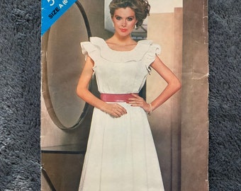 Vintage Loose Fitting Dress Pattern, Ruffle Neck, 1980s Style, See and Sew 5168, UNCUT