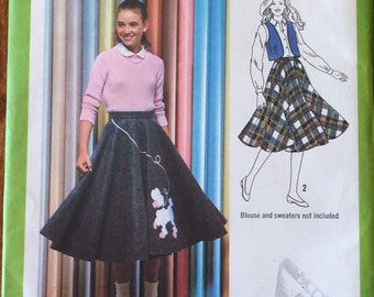 Vintage Circle Skirt And Lined Vest Pattern, Poodle Skirt, Simplicity 9154, UNCUT