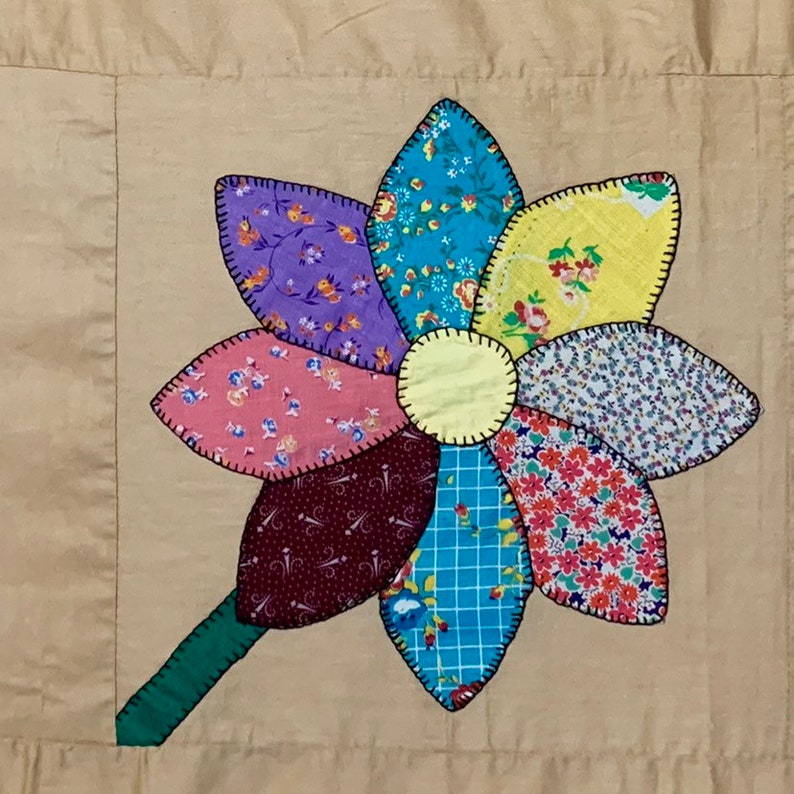 Handmade Floral Feed Sack Quilt Top For Sale Hand Pieced Hand Appliqu\u00e9