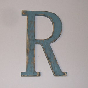 12-inch Distressed Wood Letter R Wall Hanging Monogram Initial image 3