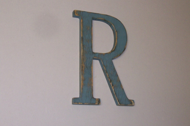 12-inch Distressed Wood Letter R Wall Hanging Monogram Initial image 4