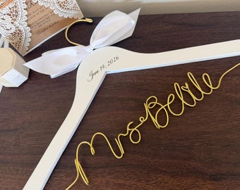 Personalized Wedding Hanger, Bride Name Wire Hanger, Bridal Dress Hanger, Engagement Gift for Bride, Custom Wire Hanger, 2026 Bride