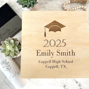 Graduation Memory Box, Personalized Gift Box, Graduation Gift Ideas, Keepsake Time Capsule, Graduation Gift for Her, Graduation Gift for Him