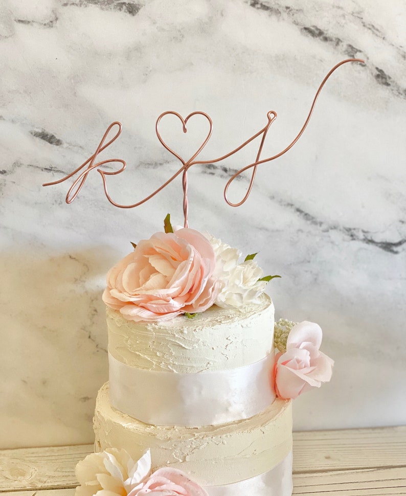 Topper de pastel personalizado, topper de pastel de boda, topper inicial, topper de pastel de alambre, topper de pastel personalizado, regalo de boda, topper de pastel, regalo nupcial imagen 2