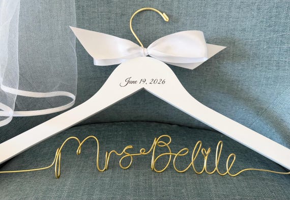Custom Bridal Hanger with Wire Name, Wedding Hanger, Custom Engagement Gifts, Wedding Dress Hanger, Unique Bride gift, 2026 Bride