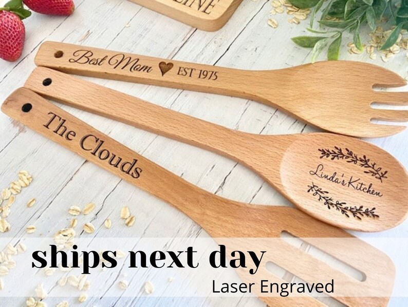 Personalized Wooden Spoon holiday gifts, Home gift, Gift for mom, Mother's Day Gift, Grandma gift, Best Mom, Custom wooden spoon Utensils 