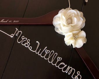 Wedding hanger, Personalized Wedding hanger, custom wire hanger, bridal hanger, bride gift, bridesmaids gift, custom hanger, Wedding
