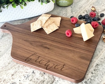 Personalized Cutting Board, Custom Charcuterie Cheese Board With Handle For Engagement, Wood cutting board, Thanksgiving gift, Housewarming
