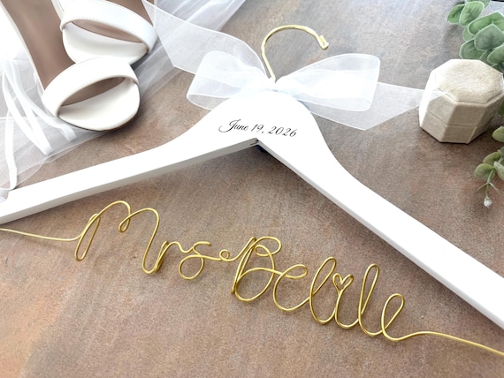 Wedding hanger, Personalized gift for bride, Engagement gifts for bride, Bridal hanger for wedding dress, Wire name hanger, 2026 Bride