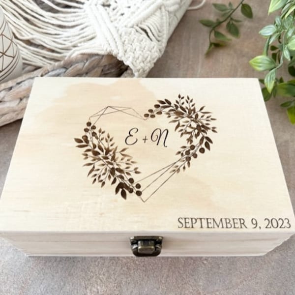 Wood Memory Box, Custom photo Keepsake Box, Personalized Engraved Wood Box, Wedding Memory Chest, Jewelry Photo Box, Couples Custom Box
