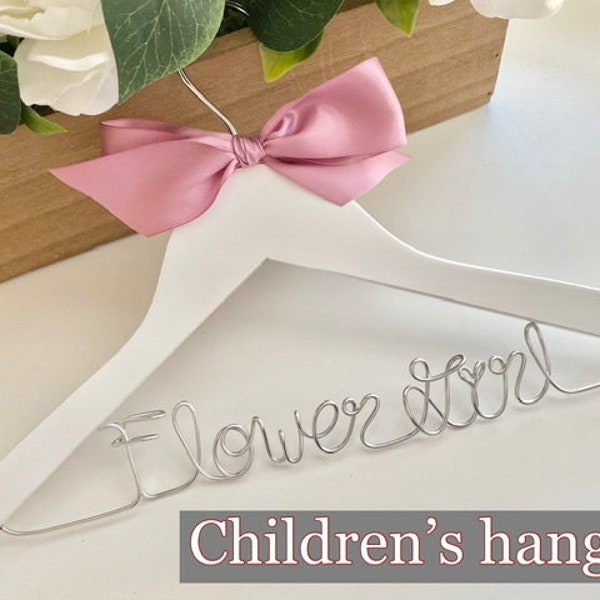 Flower girl hanger, Children's hanger, Baby shower gift, Baptism gift, Wedding Hanger, Baptism dress hanger, Dance recital hanger, Christmas