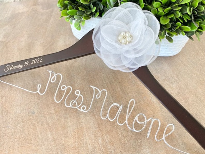 Personalized Wedding Hanger With Date, Bridal Hanger For Wedding Dress, Bride Gift, Bridesmaid Gift, Wire Hanger 