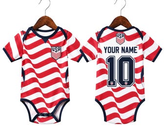 Custom USA-babyromper, gepersonaliseerde USA voetbal romper, WK 2026 babycadeau, aangepaste naam nummer voetbal outfit