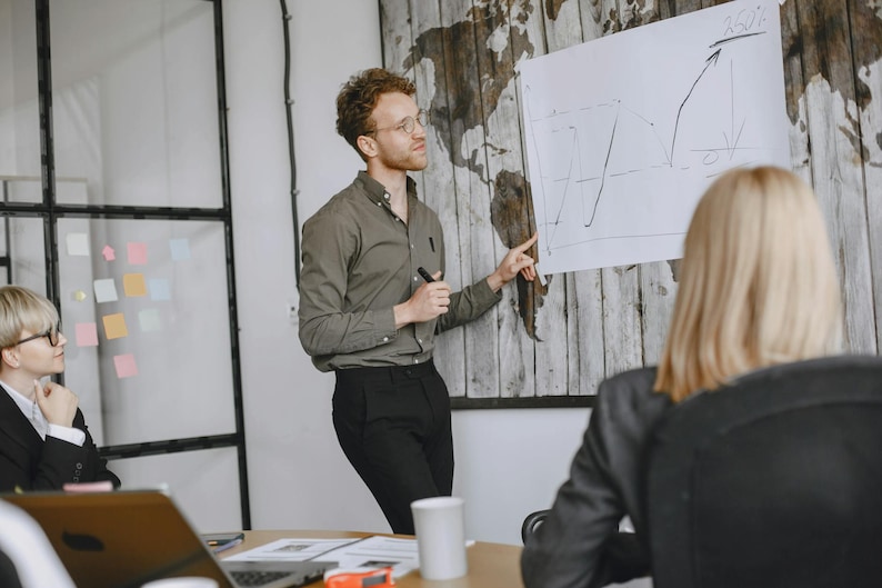 Prompt Playbook for Managers Ebook PDF | AI Leadership Guide | Team ...