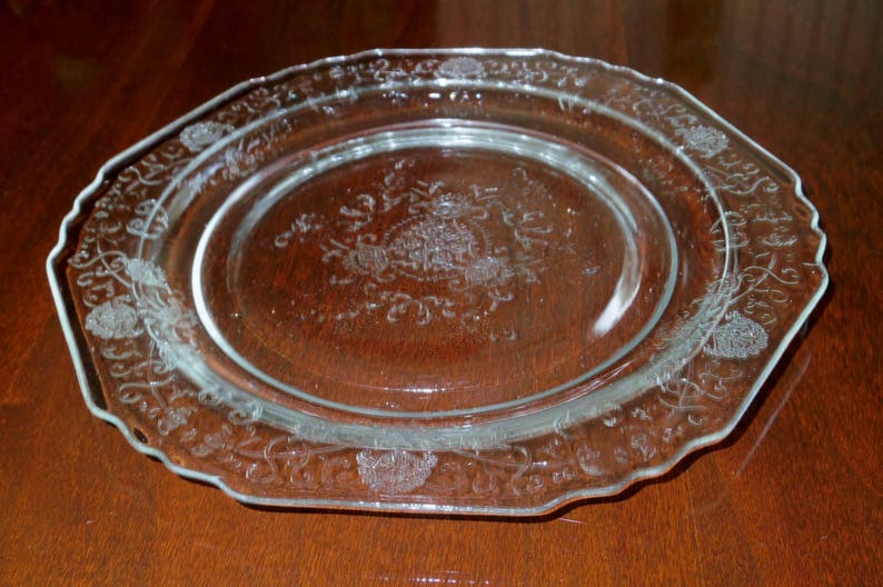 1 HAZEL ATLAS POPPY Clear Florentine 1 Depression Glass Floral Etched Plate 8 12 Dessert Salad Luncheon Crystal 1932 Excellent Condition